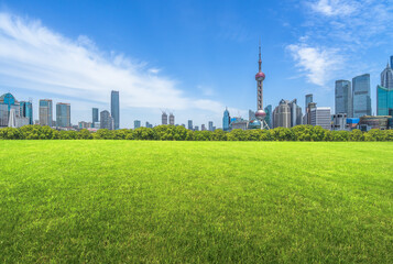 当代城市家园有裁裤边的吗